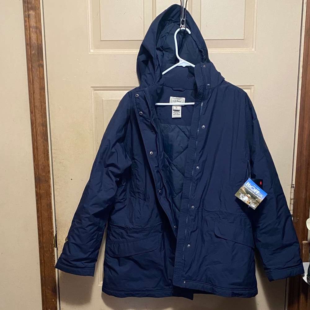 Woman’s XL L.L. Bean Dark Blue Hooded Raincoat